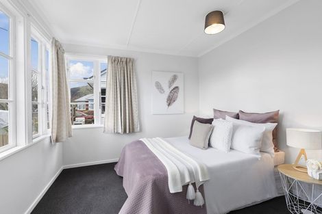 Photo of property in 180 Naenae Road, Naenae, Lower Hutt, 5011