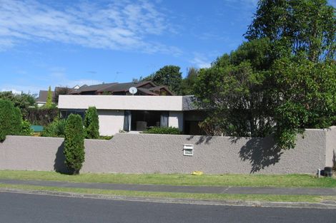 Photo of property in 10 Penguin Drive, Murrays Bay, Auckland, 0630