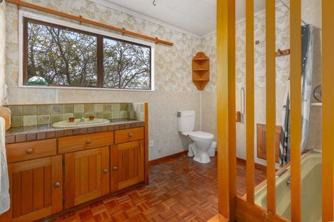 Photo of property in 17 Kinloch Place, Papakowhai, Porirua, 5024