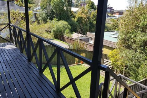 Photo of property in 7 Braund Place, Glenfield, Auckland, 0629
