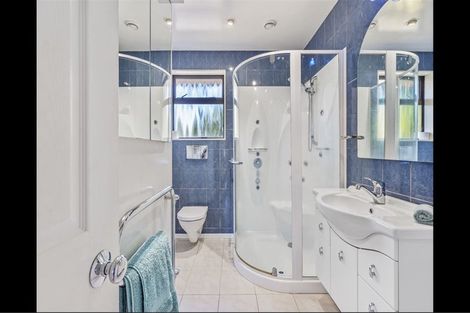 Photo of property in 9 Renoir Street, West Harbour, Auckland, 0618