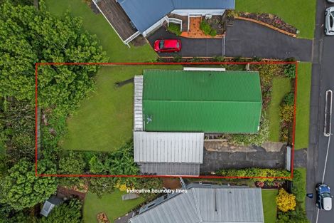 Photo of property in 22 Lawrence Crescent, Hillpark, Auckland, 2102