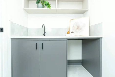 Photo of property in 1/22 Dalgliesh Avenue, Forest Lake, Hamilton, 3200