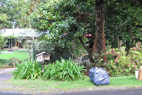 Photo of property in 8 Taraire Road, Titirangi, Auckland, 0604