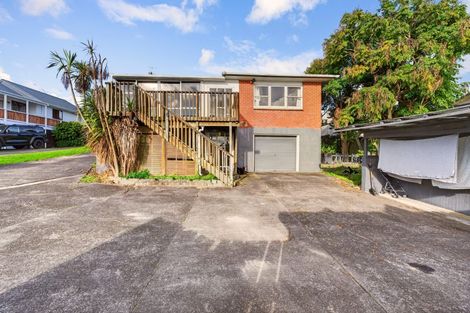 Photo of property in 450 Don Buck Road, Massey, Auckland, 0614