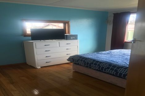 Photo of property in 284 High Street South, Carterton, 5713