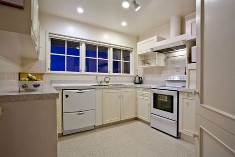 Photo of property in 24 Waitemata Road, Hauraki, Auckland, 0622