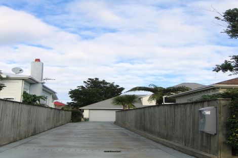 Photo of property in 17 Wai-iti Crescent, Woburn, Lower Hutt, 5010