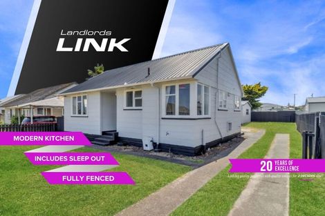 Photo of property in 33 Matipo Street, Castlecliff, Whanganui, 4501