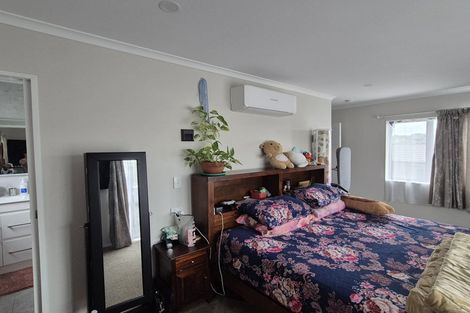 Photo of property in 50 Archmillen Avenue, Pakuranga Heights, Auckland, 2010