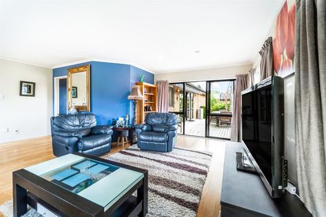 Photo of property in 10 Jelas Road, Red Beach, 0932