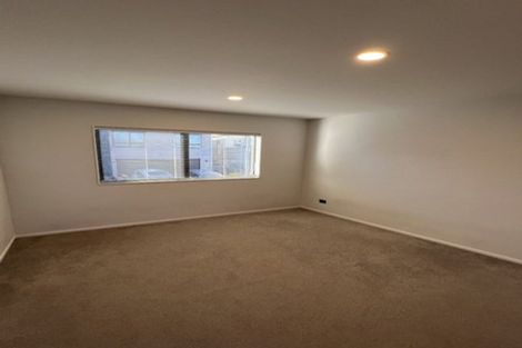 Photo of property in 5 Wyon Way, Flat Bush, Auckland, 2016