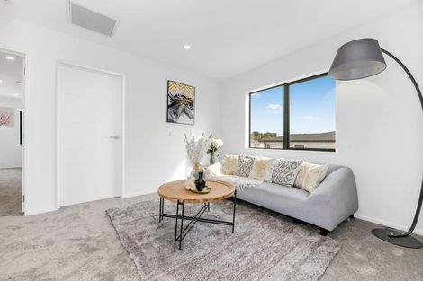 Photo of property in 12 Elevation Street, Flat Bush, Auckland, 2019