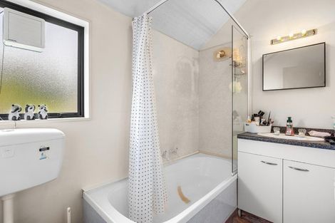 Photo of property in 4/36 Mathesons Road, Phillipstown, Christchurch, 8011