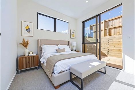 Photo of property in 16 Oopunga Road, Pukekohe, 2120