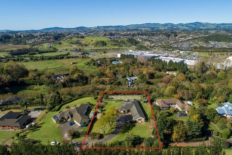 Photo of property in 549 Cambridge Road, Tauriko, Tauranga, 3110