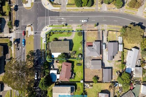 Photo of property in 391 Roscommon Road, Clendon Park, Auckland, 2103