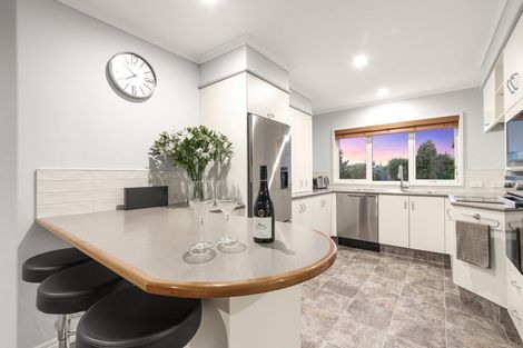 Photo of property in 4 Kestrel Avenue, Welcome Bay, Tauranga, 3112