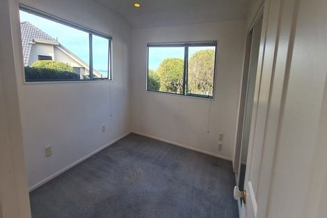 Photo of property in 4 Savoy Road, Orewa, 0931