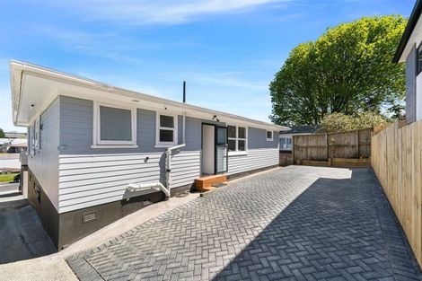 Photo of property in 82b Vodanovich Road, Te Atatu South, Auckland, 0610