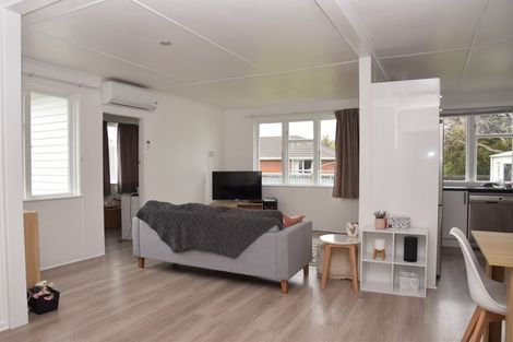 Photo of property in 1 Joseph Street, Waverley, Invercargill, 9810