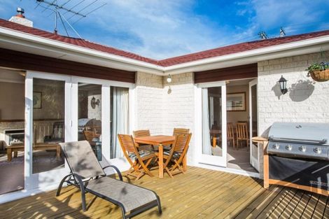 Photo of property in 66 Pioneer Crescent, Helensburgh, Dunedin, 9010