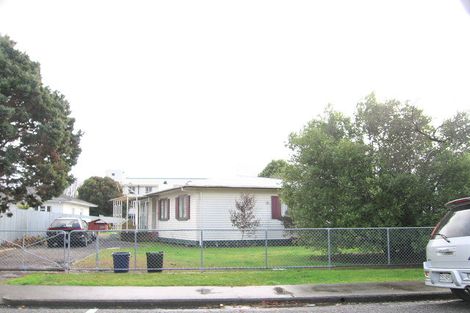 Photo of property in 109 Mcleod Street, Camberley, Hastings, 4120