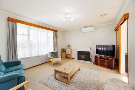 Photo of property in 17 Cavendish Crescent, Awapuni, Palmerston North, 4412