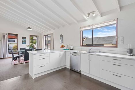 Photo of property in 30 Leven Street, South Hill, Oamaru, 9400