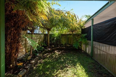 Photo of property in 5/66 Robinson Avenue, Holdens Bay, Rotorua, 3010