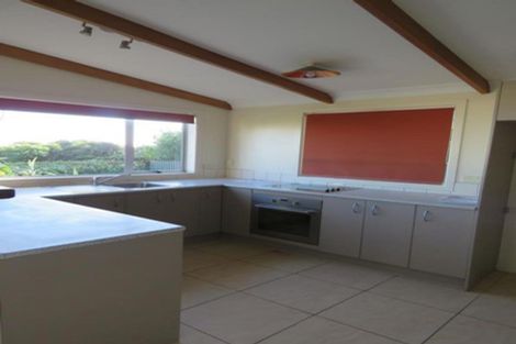 Photo of property in 55 Pioneer Road, Moturoa, New Plymouth, 4310