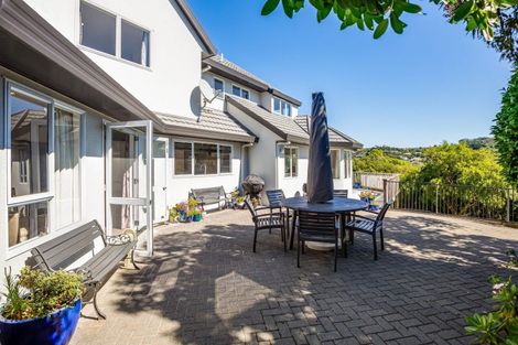 Photo of property in 56 Molyneux Close, Whitby, Porirua, 5024