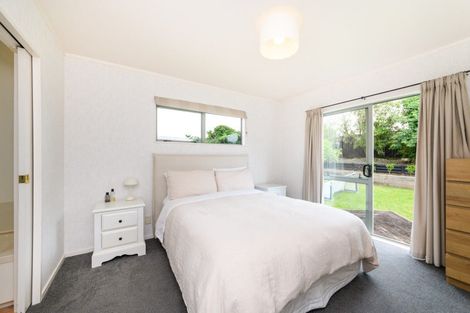 Photo of property in 42 Dalfield Place, Highbury, Palmerston North, 4412