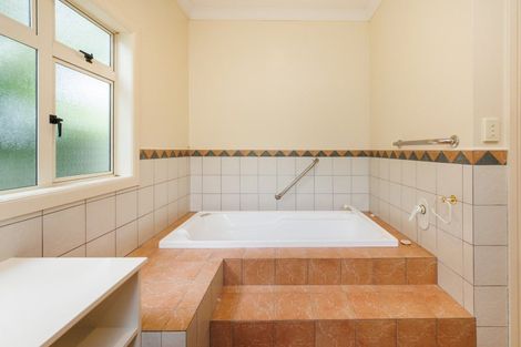 Photo of property in 94a Te Awe Awe Street, Hokowhitu, Palmerston North, 4410