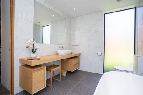 Photo of property in 35 Poynder Avenue, Merivale, Christchurch, 8014