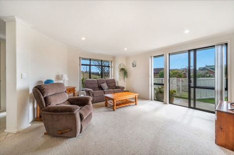 Photo of property in 10 Parkside Drive, Huntington, Hamilton, 3210