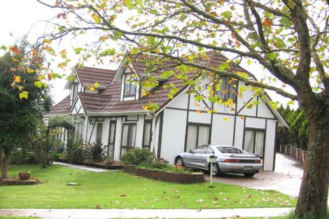 Photo of property in 66a Kurnell Drive, Botany Downs, Auckland, 2010