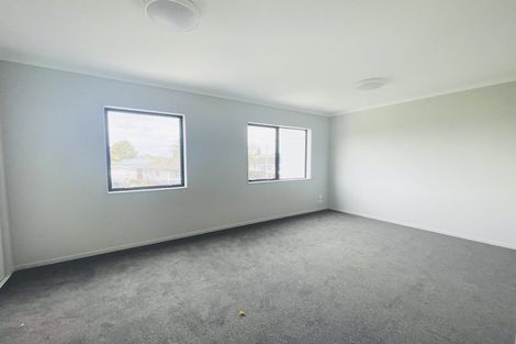 Photo of property in 6a Melleray Place, Randwick Park, Auckland, 2105