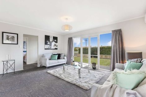 Photo of property in 12 Valentine Street, Papakura, 2110