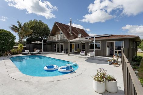 Photo of property in 306 Omokoroa Road, Omokoroa, 3114