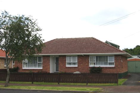 Photo of property in 1/14 Margate Road, Blockhouse Bay, Auckland, 0600