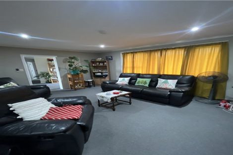 Photo of property in 37 Bruce Road, Glenfield, Auckland, 0629