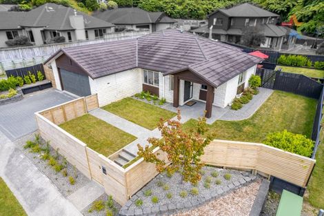 Photo of property in 10 Meadowbank Drive, Belmont, Lower Hutt, 5010