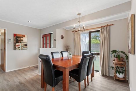Photo of property in 4 Thistledew Place, Bayview, Auckland, 0629
