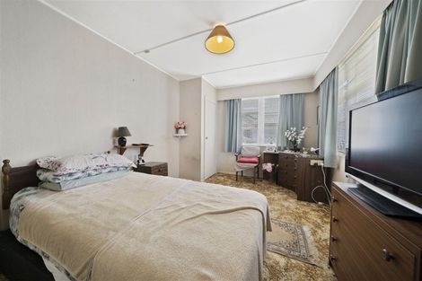 Photo of property in 19 Lockwood Crescent, Taita, Lower Hutt, 5011