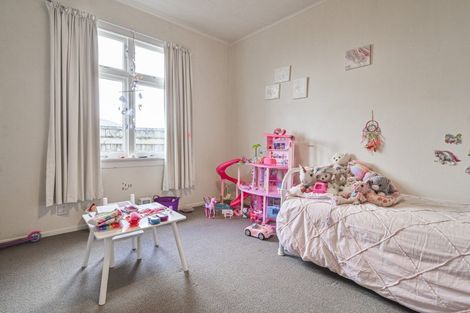 Photo of property in 607 Maddison Street, Akina, Hastings, 4122