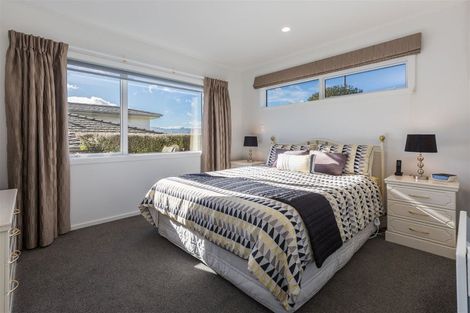 Photo of property in 62 Endeavour Drive, Whitby, Porirua, 5024