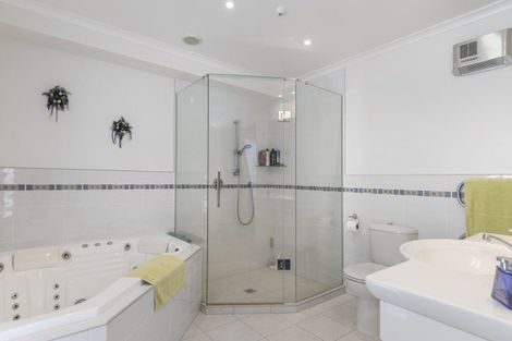 Photo of property in 3/45 Marine Parade, Mount Maunganui, 3116