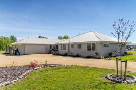 Photo of property in 718d Te Whiti Road, Te Whiti, Masterton, 5884