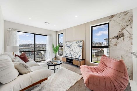 Photo of property in 33 Baumea Rise, Massey, Auckland, 0614